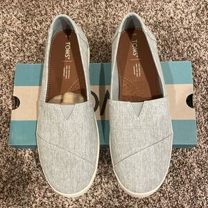 Women's TOMS Avalon Grey Size 10 NIB